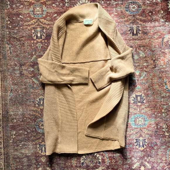 Aritzia Oversized Ribbed Knit Cardigan - Picture 4 of 9